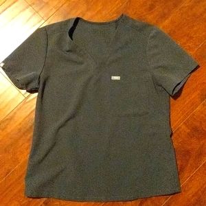 Figs Charcoal Small scrub top